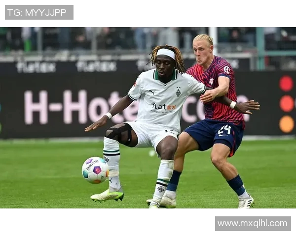 梅开二度！莱比锡RB球员在德甲球场上抢尽风头