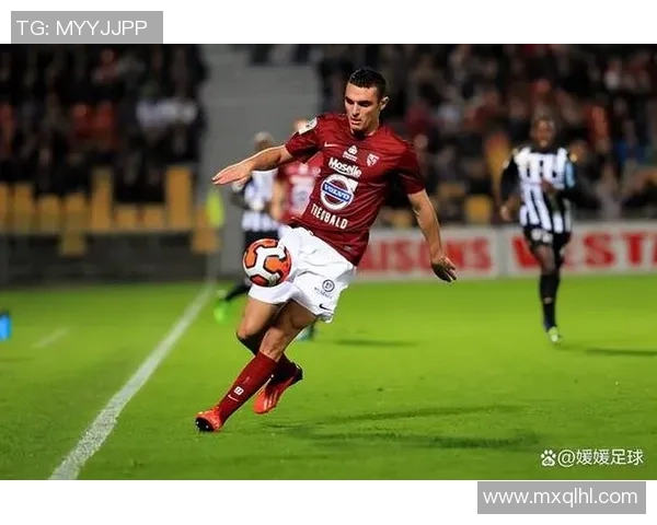 沙尔克04客场连败，遭遇汉堡翻盘，深陷低迷困境