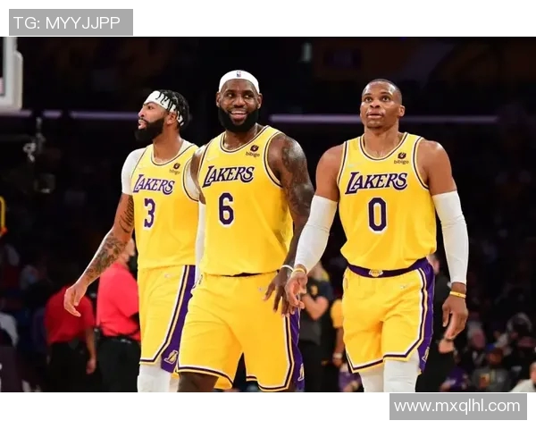 活塞与湖人激战正酣双方球员状态分析与赛后点评 活塞与湖人激战正酣双方球员状态分析与赛后点评