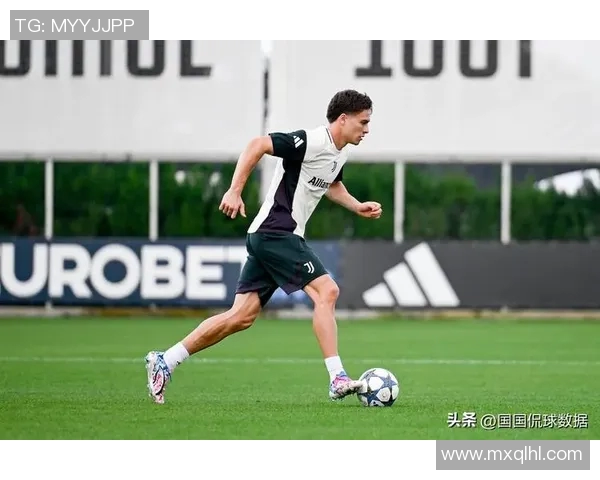 南京国米迎战尤文图斯期待精彩对决球迷热情高涨助威助力球队奋勇争胜 南京国米迎战尤文图斯期待精彩对决球迷热情高涨助威助力球队奋勇争胜