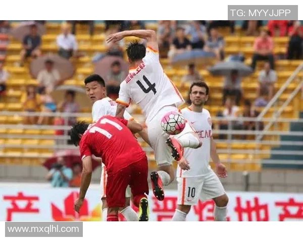 青岛黄海迎战北京人和争夺中甲联赛关键三分的精彩对决 青岛黄海迎战北京人和争夺中甲联赛关键三分的精彩对决